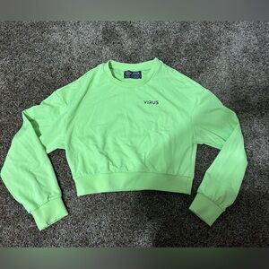 VIRUS weightlifting crop-top